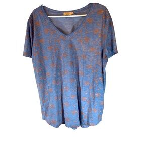 Paradise Shores v neck top in blue with metallic flowers size XXL